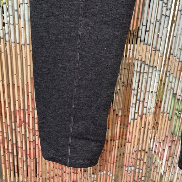 VERA WANG Simply Vera Ponte Knit Leggings with Seams, Grey, Women's Large - Picture 5 of 9